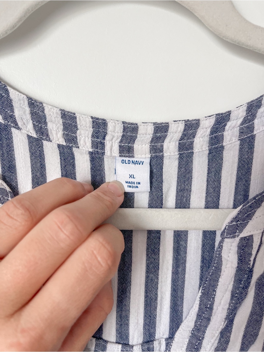 Old Navy | Women’s | Popover Tunic - Picture 4 of 4